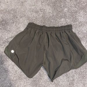 LuluLemon Hotty Hot Shorts 4”
